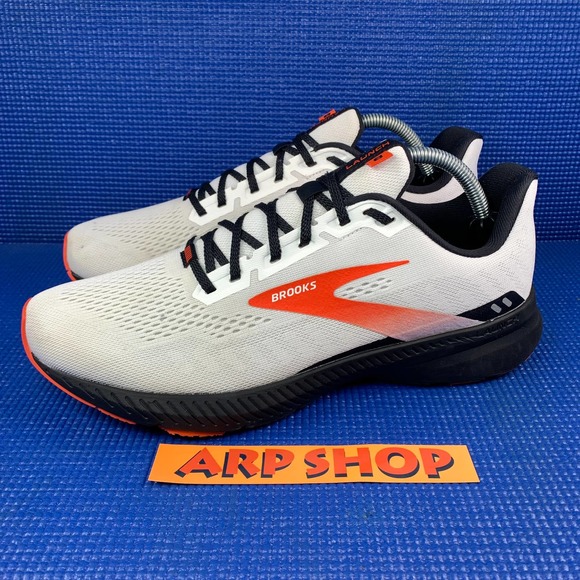Brooks Other - BROOKS LAUNCH 8 NEUTRAL Men`s Size 10 White Black Running Shoes 1103581D198
